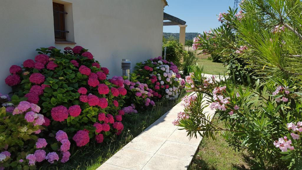 Lamanderie En Provence Bed and Breakfast Alleins Habitación foto